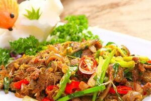 thịt dê xào lăn
